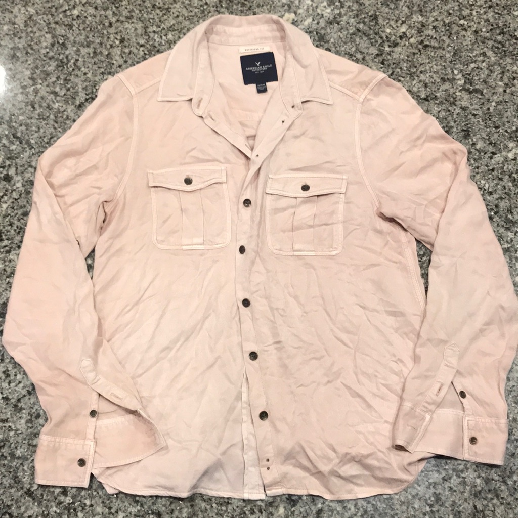 Size Medium Aeo Button Down